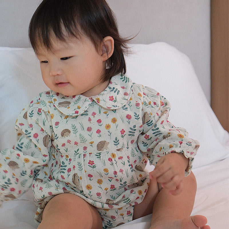 baby in purebaby organic hedgehog bodysuit organic cotton baby clothes