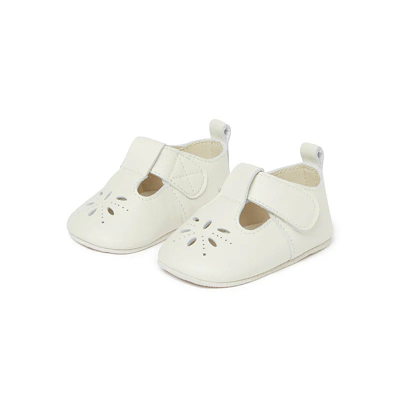 purebaby leather eyelet tbar vanilla baby shoes and pre walkers