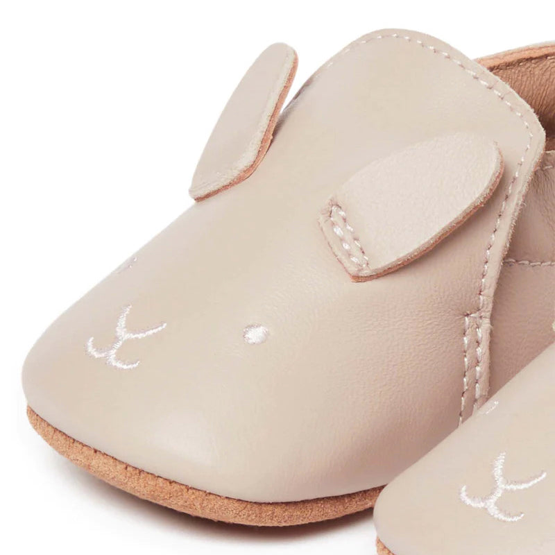 purebaby leather pull on slippers baby shoes and pre walkers