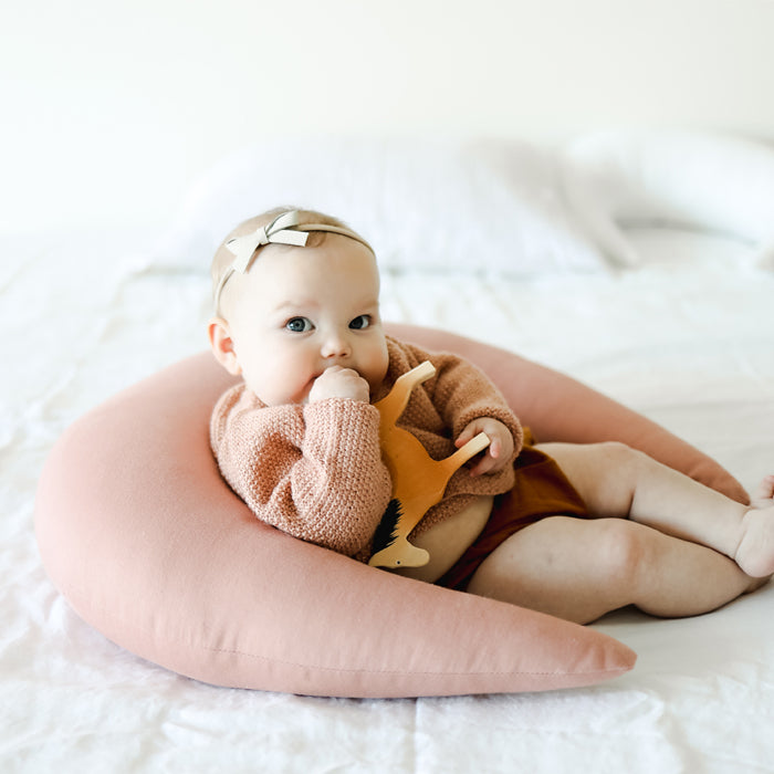 snuggle me organic feeding and support pillow newborn baby best nursing pillow